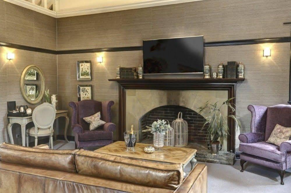 Falcon Manor Hotel سيتّل المظهر الخارجي الصورة